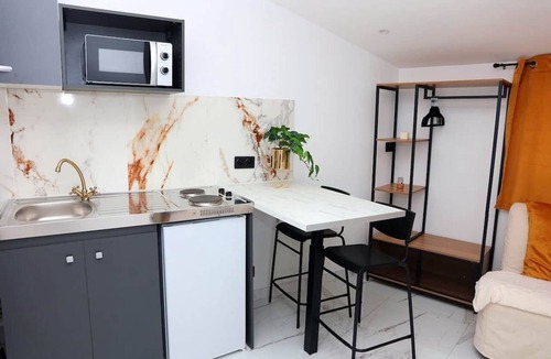 Belsunce Apartment | Soleil du Sud—Old Port—Downtown—St. Charles Station