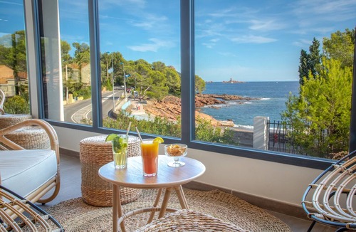 Boulouris-sur-Mer House | SOWELL RÉSIDENCES Les Chênes Verts