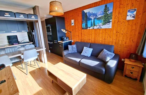 Saint-Michel-de-Chaillol Apartment | Spacious Studio for 4/6 - Ski, Hikes, South Balcony, Pet-Friendly