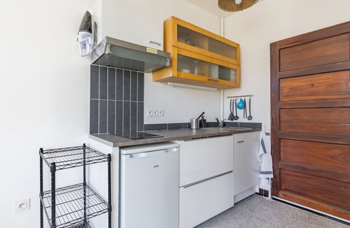 Charleval Apartment | Spacious 22 m2 Studio in the Village Center n1