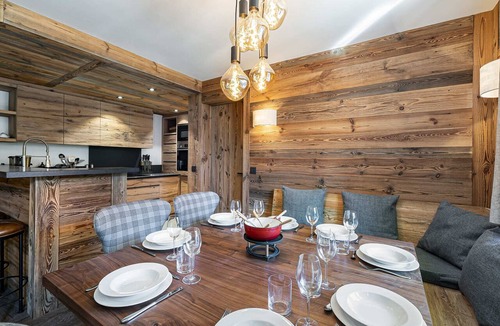 Val-d'Isere Apartment | Spacious 5-Room Apartment for 8 with Fireplace and Parking in Val d'Isère