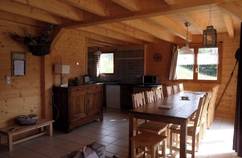 Ancelle Ski Chalet | Spacious chalet on large south-facing private plot with mountain views