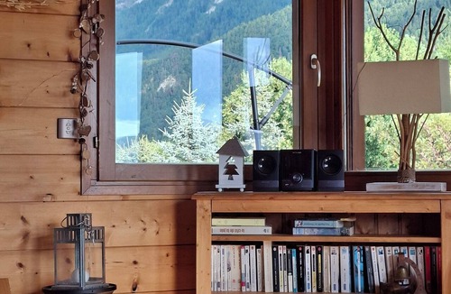 Ancelle Ski Chalet | Spacious chalet on large south-facing private plot with mountain views