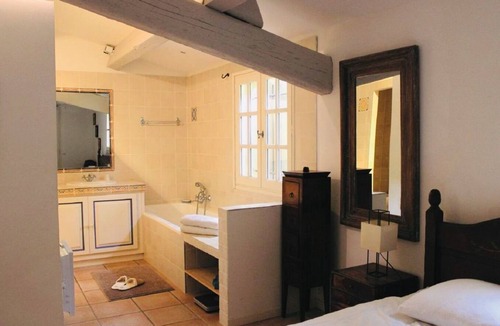 Maussane House | Spacious Villa in Maussane-les-Alpilles with Pool, Gym & Large Garden
