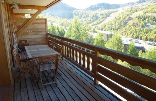 Isola Apartment | Spacious Mountain Apartment with Ski-In/Ski-Out, Balcony & Garage