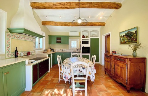 Beaumettes Villa | Spacious, peaceful villa in 1 hectare grounds near Gordes