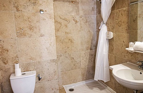 Six-Fours-les-Plages Hotel | Stay Near Sanary Harbor & Six-Fours Coastal Walks