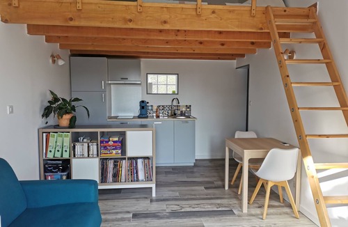La Couronne House | Studio 2/4 persons near beaches with large garden