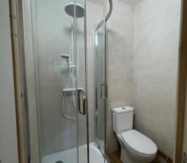 Saint-Mandrier-sur-Mer Apartment | Studio avec canapé lit 2 places dans pièce de vie et lit une place dans coin nuit