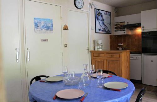 Les Claux Apartment | Studio Cabine 4 Pers. avec Balcon, au Pied des Pistes à Vars Les Claux - FR-1-330B-143