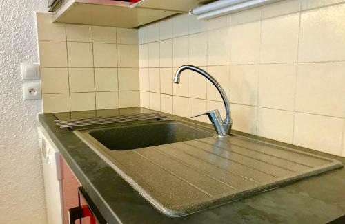 Villard-de-Lans Apartment | Studio cabine avec balcon, proche centre de Villard-de-Lans - FR-1-515-98