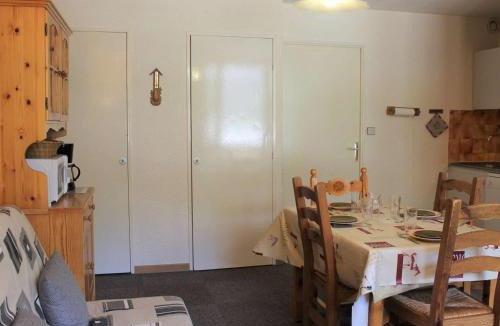 Les Claux Apartment | Studio cabine+coin nuit, 6 couchages, proche pistes et commerces à Vars - FR-1-330B-198