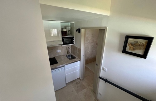 Cabrieres-d'Avignon Apartment | Studio
