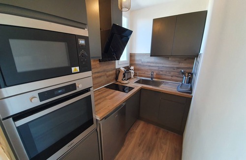 Greoux-les-Bains Apartment | Studio
