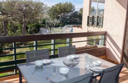 Saint-Aygulf Apartment | Studio Les Caroubiers-1 by Interhome