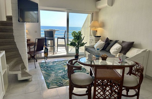Le Trayas Apartment | Studio panoramic view, AC, pool - 4 guests