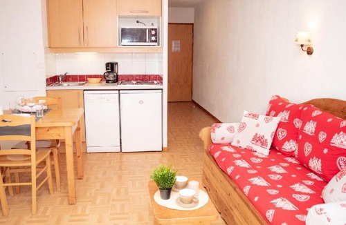 Puy-Saint-Vincent Apartment | Studio Puy-Saint-Vincent, 1 pièce, 2 personnes - FR-1-504-311