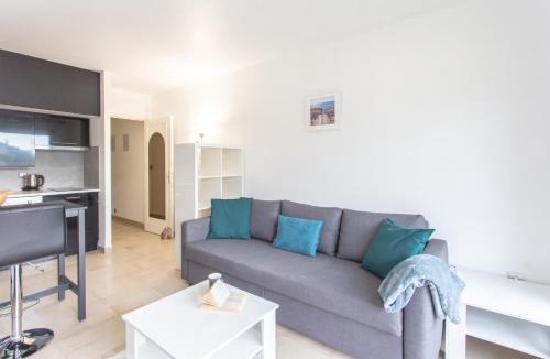 Nice City Centre Apartment | Studio Terrasse au calme Nice, avec Piscine !