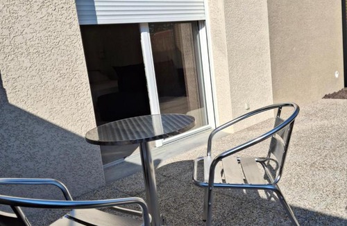 Saint-Maurice-de-Gourdans Apartment | Studios Saint Mau 4