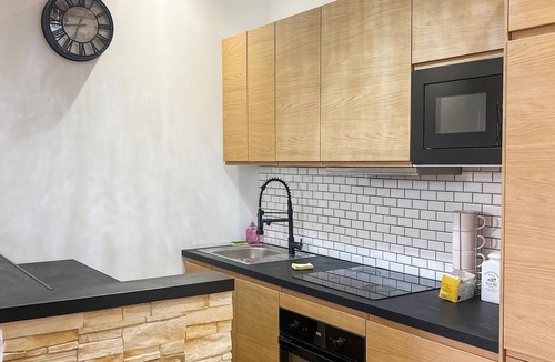 La Joliette Apartment | Stunning apartment in Marseille with WiFi