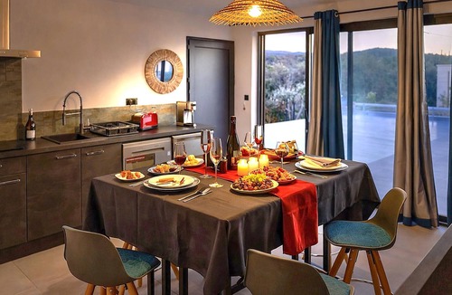 Mollans-sur-Ouveze House | Stunning home in Mollans-sur-Ouvèze with sauna