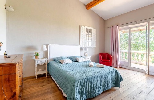 Robion House | Stunning home in Robion