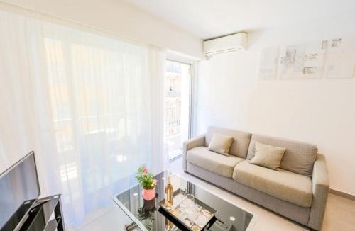 Carre d'Or Apartment | SUEDE AP4207 by Riviera Holiday Homes