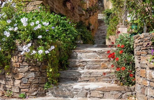 La Faviere Boat Rental | Sun-Kissed Sailing Adventure in Provence-Alpes-Côte d'Azur