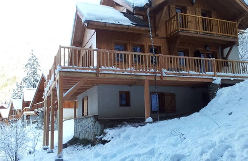 Oz-en-Oisans Ski Chalet | Superb chalet, no less than 205 m2, at Oz-en-Oisans skiing station (Alpe d'Huez)