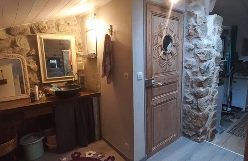 Saint-Martin-de-Valamas Other | Superb loft gîte/bed and breakfast: La grange d ArtDèche