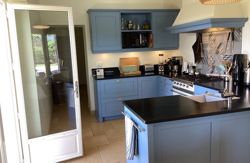 Bonnieux House | Superbly equipped stone country house with panoramic view 4bedrooms, 4bathrooms 8pers