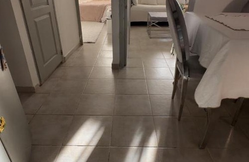 Puget-sur-Argens Apartment | T2 élégant Vue Rocher Centre village