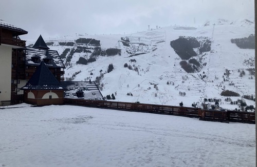 Venosc Apartment | T2 30 m2 6 pers, at the foot of the Super Venosc and Vallée Blanche gondolas