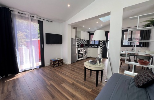La Trinite Apartment | T2 air-conditioned + jacuzzi & parking - Domaine Baccia Donna Nice/Monaco