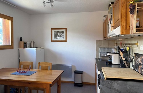 Saint-Etienne-en-Devoluy Apartment | T2 apartment at the foot of the slopes, south-facing
