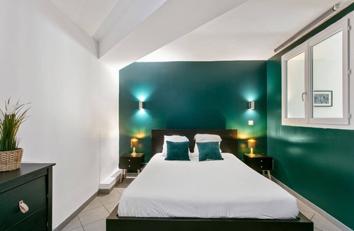Montpellier City-Centre Apartment | T2 vue cour-Apartment-Superior-Courtyard view-Ensuite with Bath