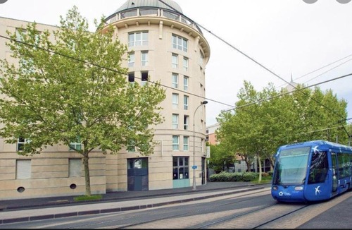 Port Marianne Apartment | T3 Apartment with Parking, Port Marianne, Tram to Centre, Beaches, Montpellier