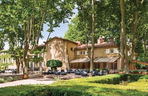 Pont Royal Apartment | Terrasse privée avec vue | Piscine & spa sur place