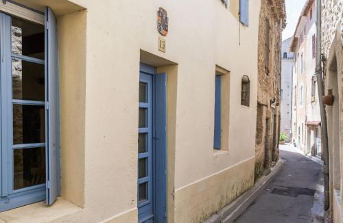 Bize-Minervois House | The Bize Knees