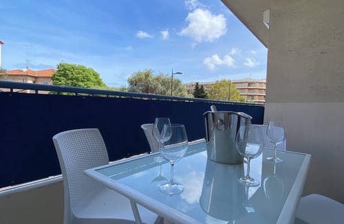 Juan-les-Pins Apartment | The FAMILY apartment