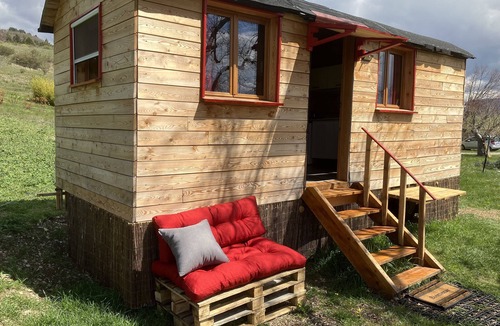 Entrepierres House | The La Croix roulott on the heights of Sisteron