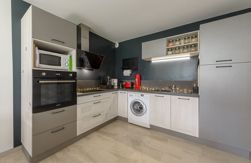 Duingt Apartment | The Lake and Chill - rez de jardin de 3ch, pieds dans l'eau