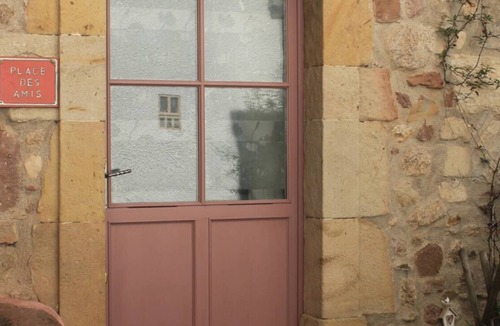 Le Bousquet-d'Orb Villa | The Little Pink House beautifully elegant village home near Eau D Thermale Avène