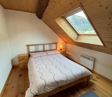 Le Bourg-d'Oisans House | The Stable House Bourg d’Oisans -bike/hike/ski