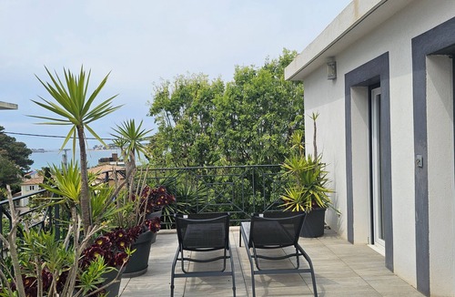 Sanary-sur-Mer Villa | THE turquoise villa 3 minutes walk from the sea clims