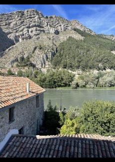 Sisteron Apartment | Tour de Babel