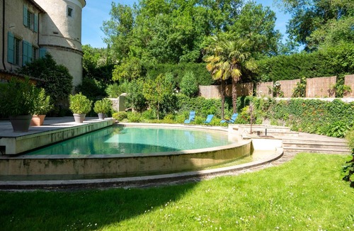 Montclar-sur-Gervanne House | Tour Est Vacation Rental at Château de Vachères.
