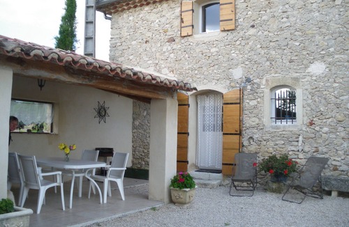 Mazan House | Traditional Provencal gite, offering quietness and serenity