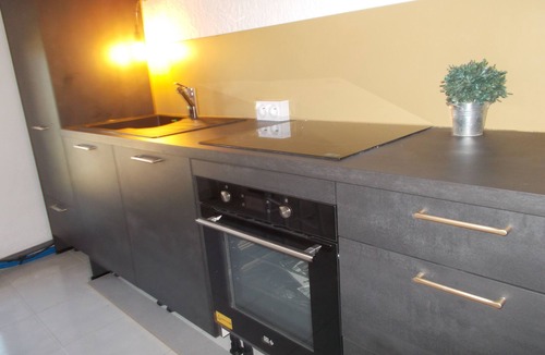 Jonquerettes Bed & Breakfast | Tramontane, bedroom, and TV room. Near Avignon.