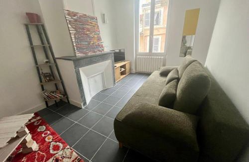 Belsunce Apartment | Un spacieux t2 en plein centre cours belsuns